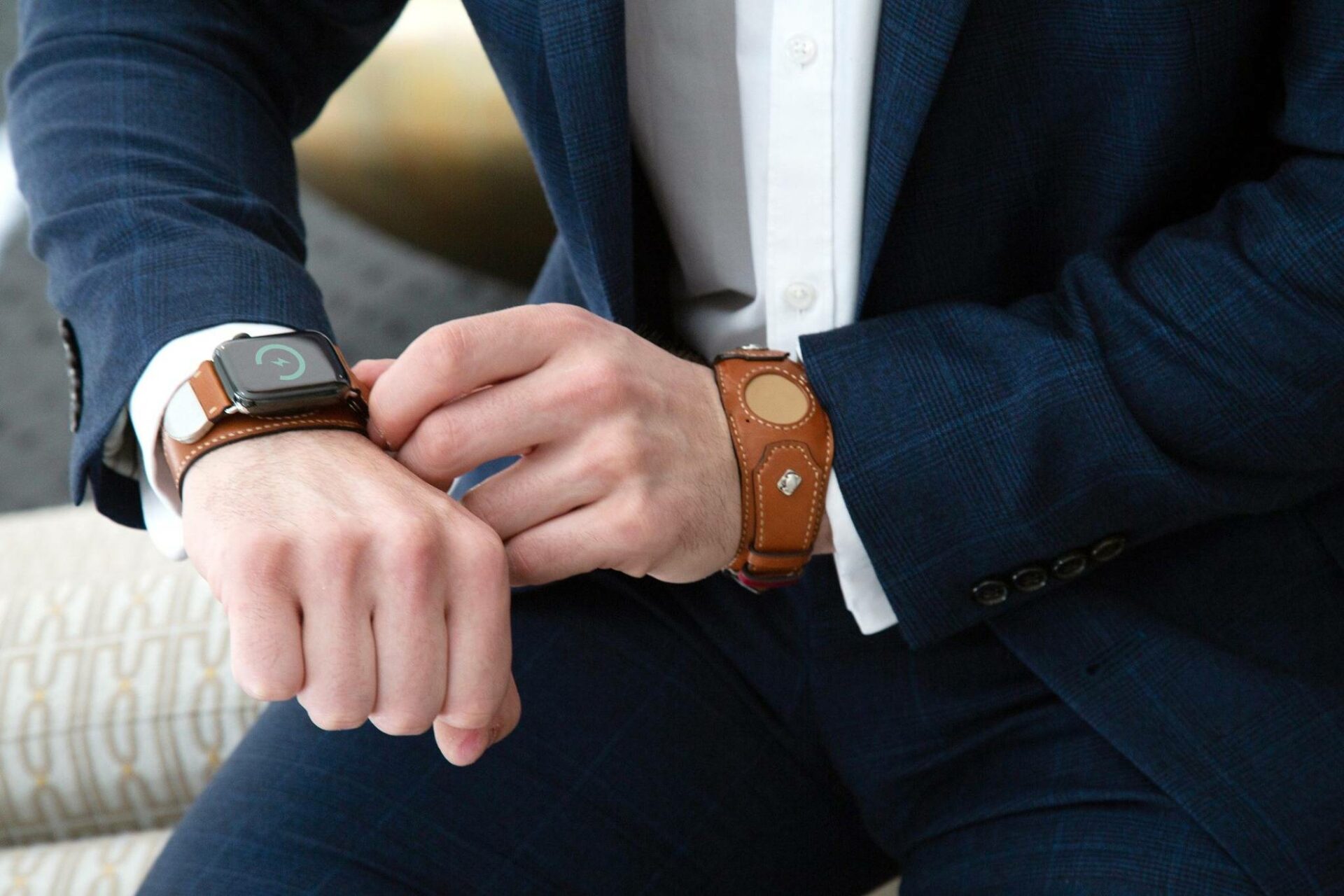 Business watches. Часы стартап. Классический деловый стиль часы. Apple watch Business. Атрибут одежда стиль часы.