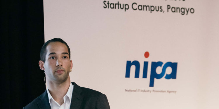 CEO of Rezi Jacob Jaquet at the K-Startup Grand Challenge 2016.