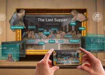Korean startup Letsee allows users make AR on web.