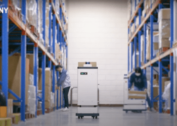 Korean startup Twinny Robotics' automating logistics using mobile robotic solutions.