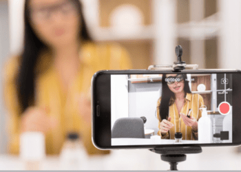 Cclass offers P2P lessons on self-development, hobbies, etc