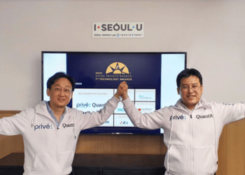 Daivd Lee from Privé Technologies and Duck Hee Han from Quantit