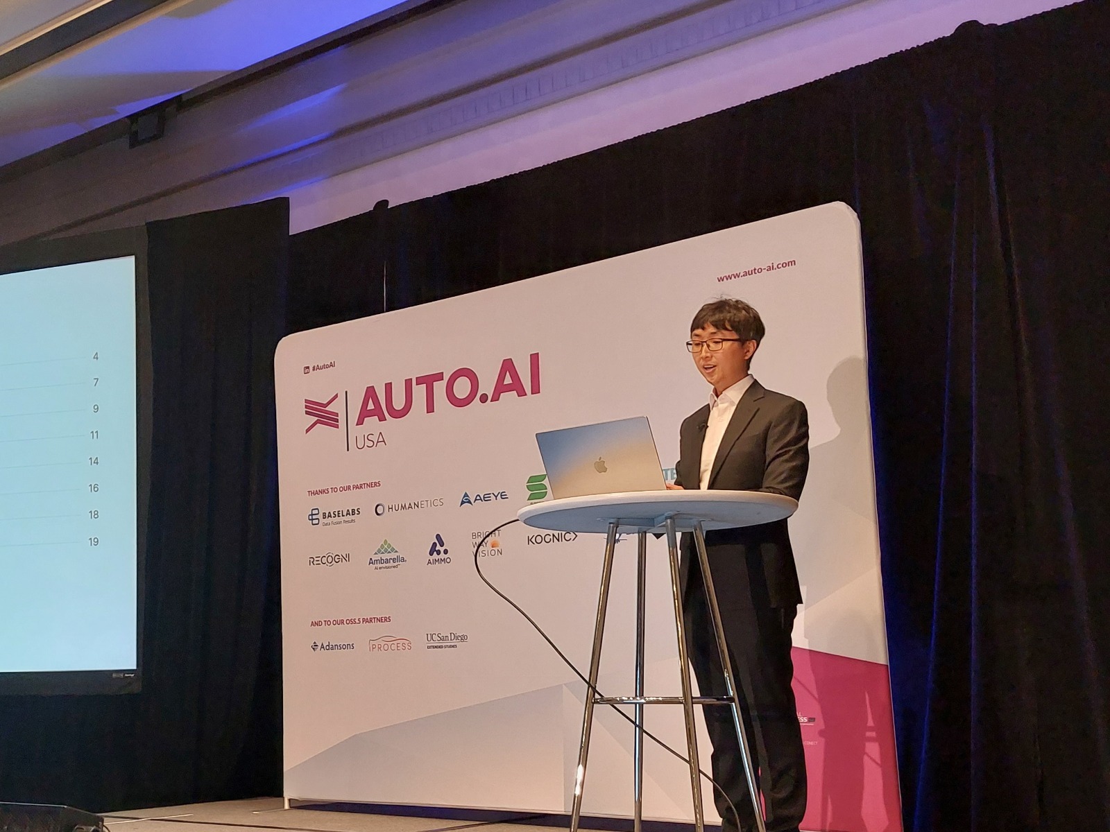 Lee Hae-bom, senior researcher at AIMMO's autonomous driving R&D team, is giving a presentation at “AUTO.AI USA 2023” (Image credit | AIMMO)