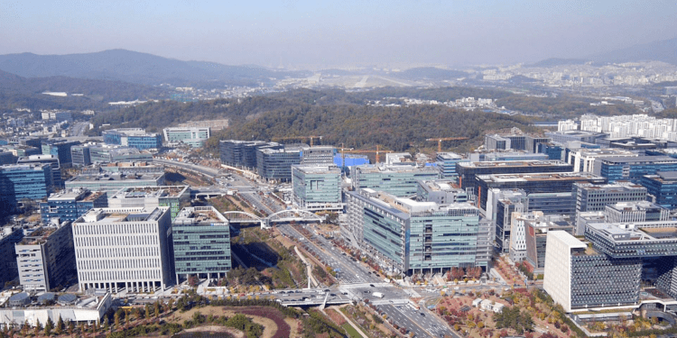The Gyeonggido Business Science Accelerator hosts an online meeting with global venture capital for Pangyo startups titled 'Pangyo x Saudi Arabia: Bridging Innovation' on November 23.