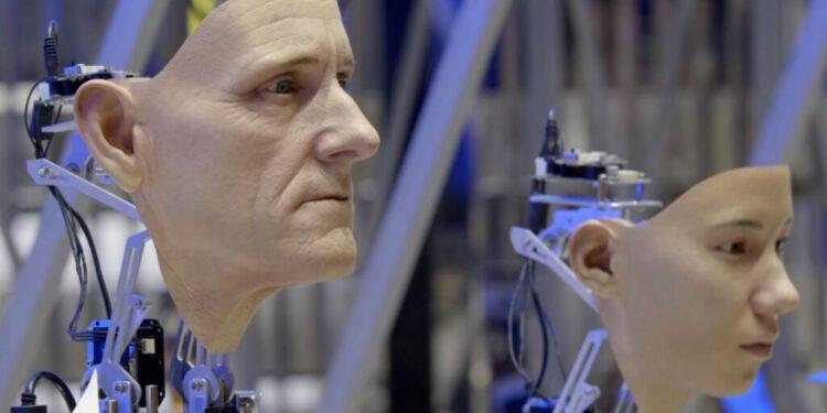 Gentle Monster’ Humanoid robot on display at Hanam Starfield store (Source: Gluck)