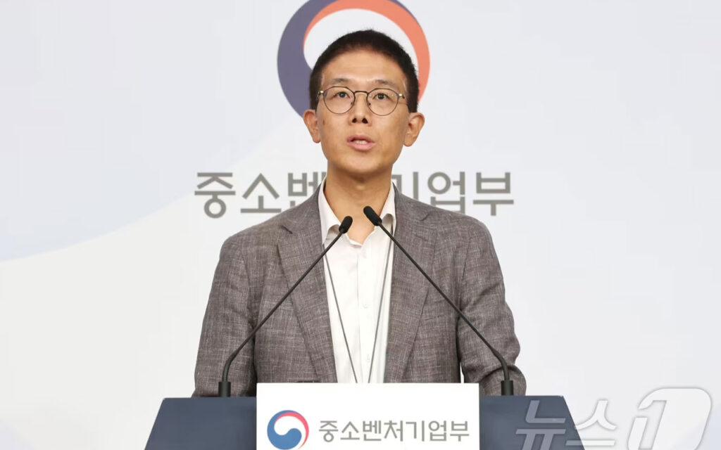 Korean SMEs can now use Burden Relief Credit for telecom and fuel, easing fixed costs under new Korean Ministry of SMEs and Startups policy.